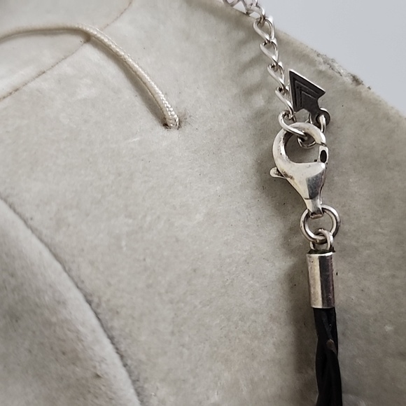 Women's pendant necklace - Picture 3 of 4